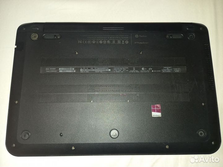 Ноутбук HP Pavilion 15-b052sr