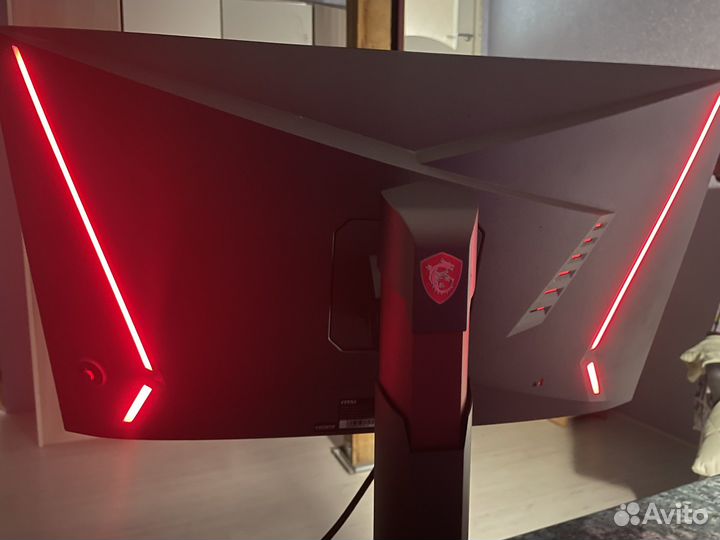 Монитор msi Optix MAG24C 144гц