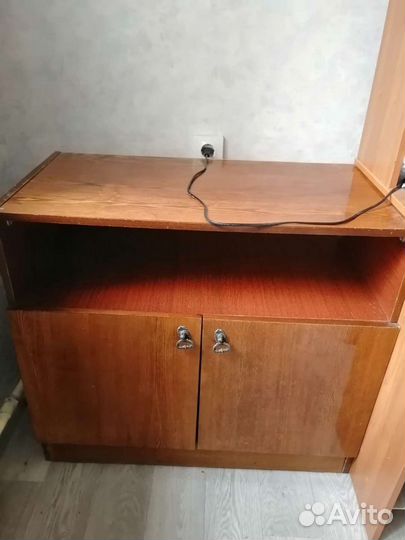 Тумба под телевизор
