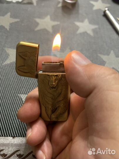 Зажигалка газовая