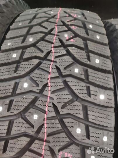 Bridgestone Blizzak Spike-02 SUV 235/60 R18