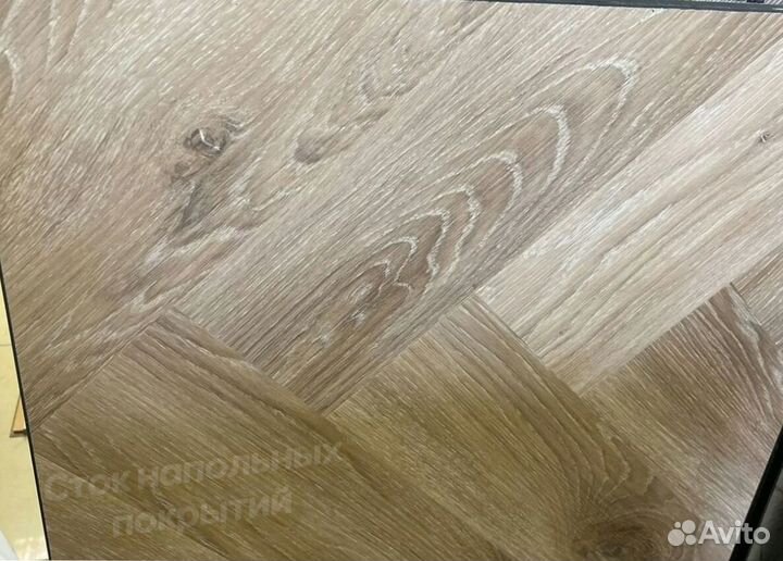 Виниловый ламинат елочка