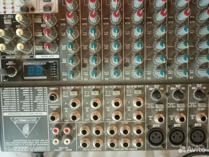 Микшерный пульт Behringer xenyx 2222fx нов. сост