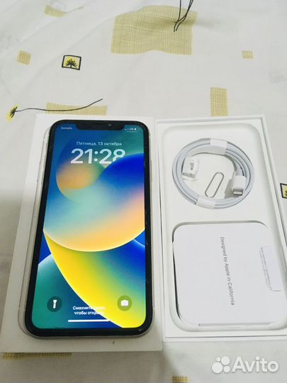 iPhone 11, 64 ГБ