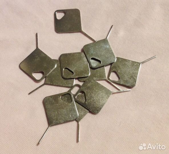 Скрепка для извлечения sim карты