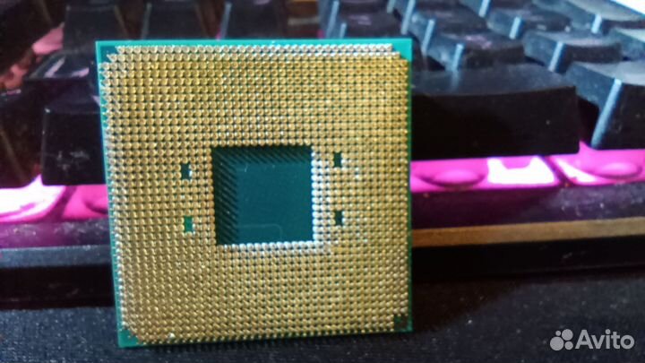 Процессор AMD Ryzen 5 pro 3400G