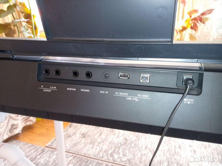 Синтезатор yamaha psr ew 410. Шесть октав, 76 клав