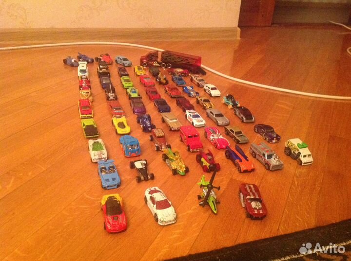 Машинки hot wheels