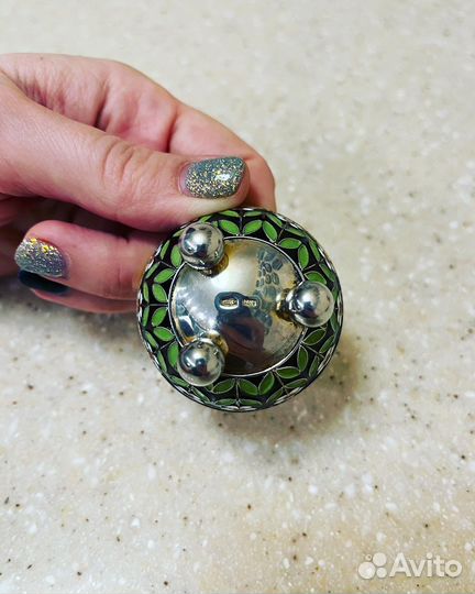 Серебряная солонка с эмалью