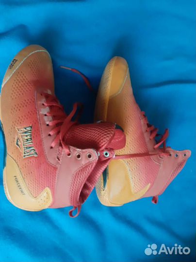 Продаю боксерки Everlast