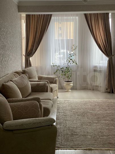 2-к. квартира, 75 м², 1/10 эт.