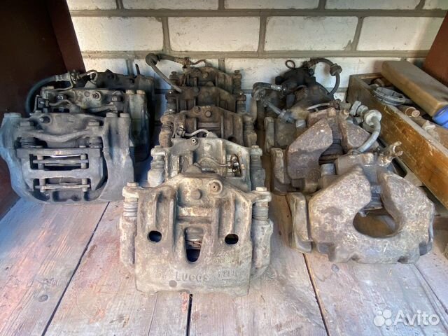 Суппорт передний Volkswagen Transporter T4