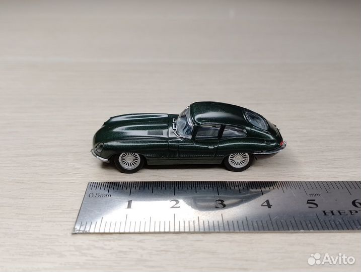 A27.1) Jaguar E (1961-1974) тёмно-зелёный