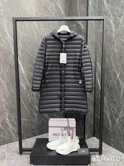 Женский пуховик Moncler Oredonne