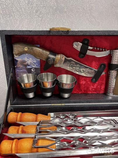 Набор для пикника в чемодане