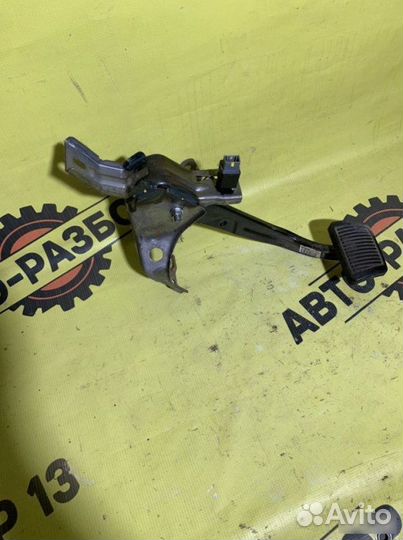 Педаль тормоза Kia Rio 2017-2020