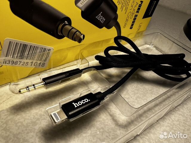 Новый кабель AUX 3.5 - Lightning 1м hoco Premium