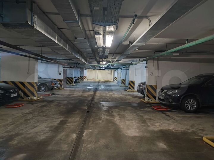Машиноместо, 17 м²