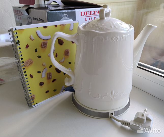 Чайник электрический delta DL-1236 белый