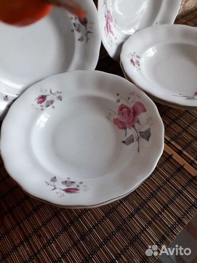 Сервиз столовый и чайный