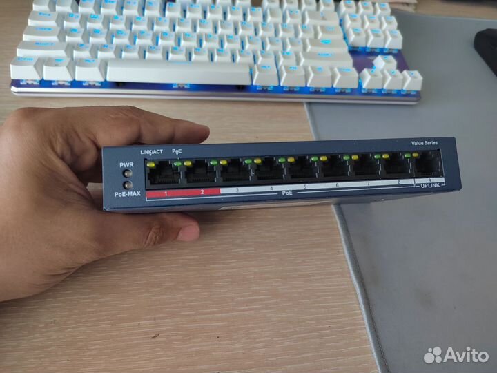 Poe коммутатор HiWatch, DS-S908P(B)