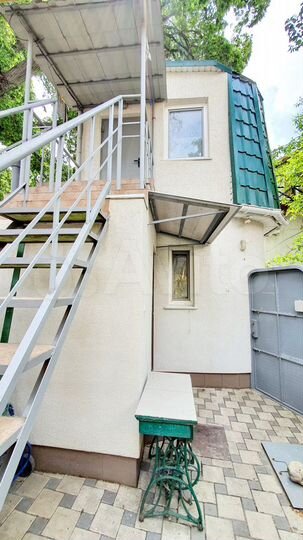 Комната 14 м² в 1-к., 1/2 эт.