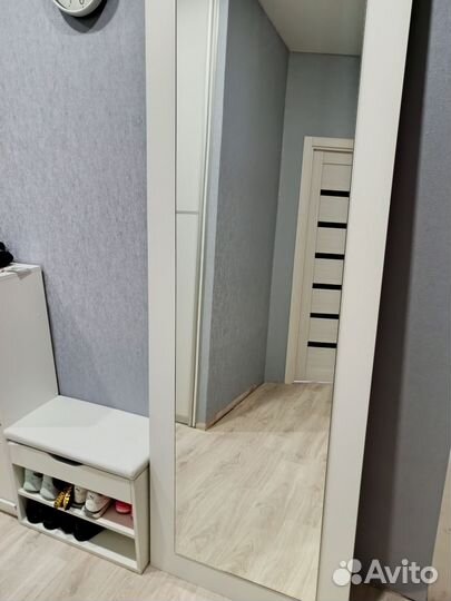 Зеркало настенное