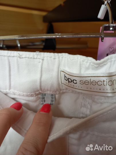 Шорты белые,джинсовые стрейч