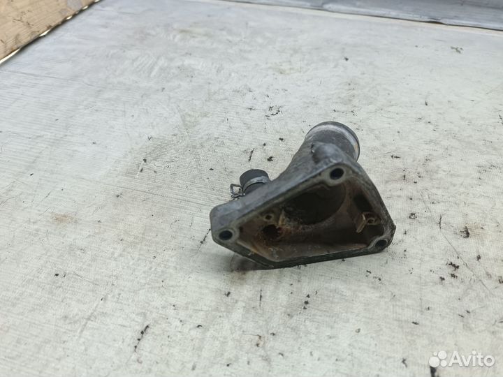 Корпус термостата VQ35