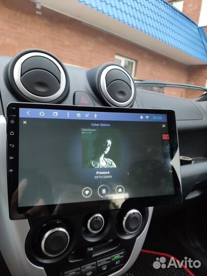 Автомагнитола с парящим дисплеем Allwinner T8 32/2