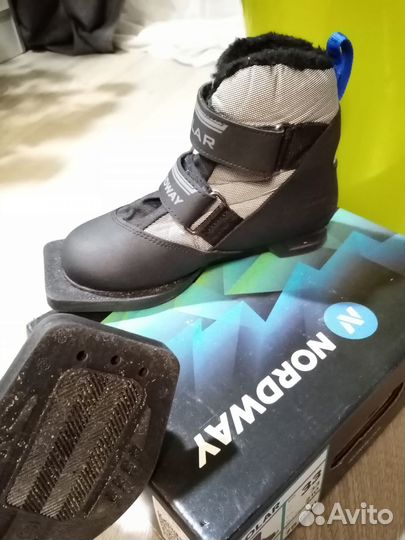 Лыжные ботинки Nordway 33р на 3 дырки