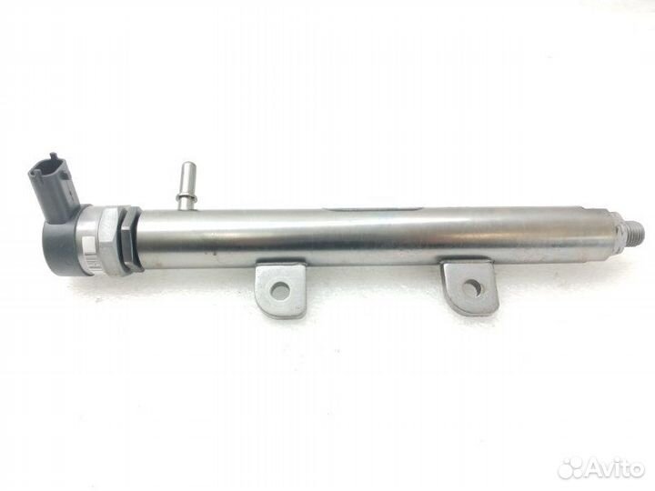 Топливная рейка (рампа) Land Rover Discovery 5