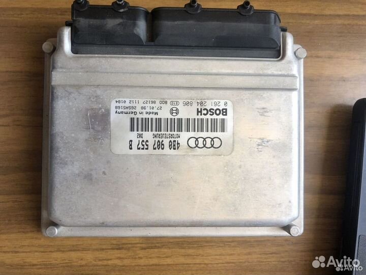 Блок управления двигателем Audi A6 C5 1.8