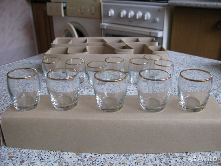 Рюмки 12шт, горшочки для запекания 6шт, новые,СССР