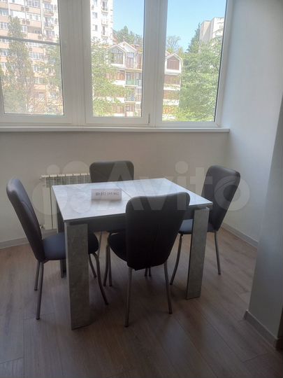 3-к. квартира, 100 м², 4/22 эт.