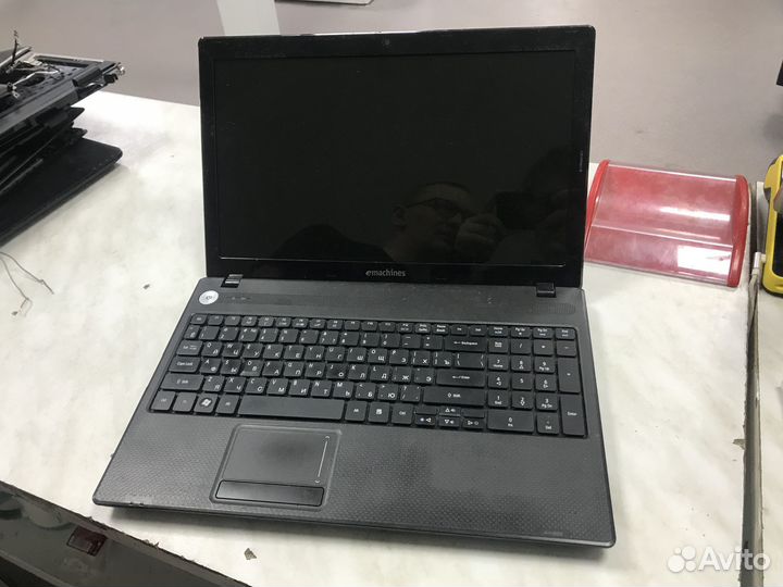 Ноутбук eMachines E642 series PEW86 в разбор