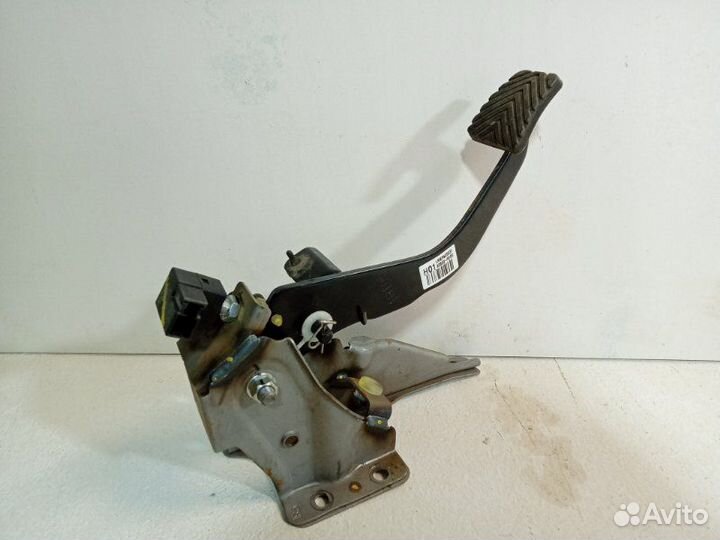 Педаль сцепления Kia Rio 3 QB 1.6 G4FC 2016