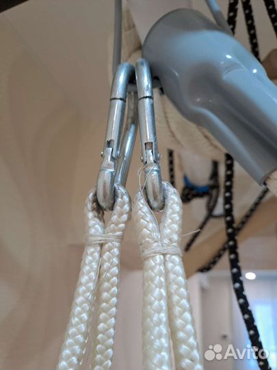 Детская качель подвесная