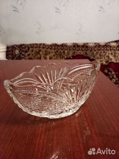 Хрустальная ваза