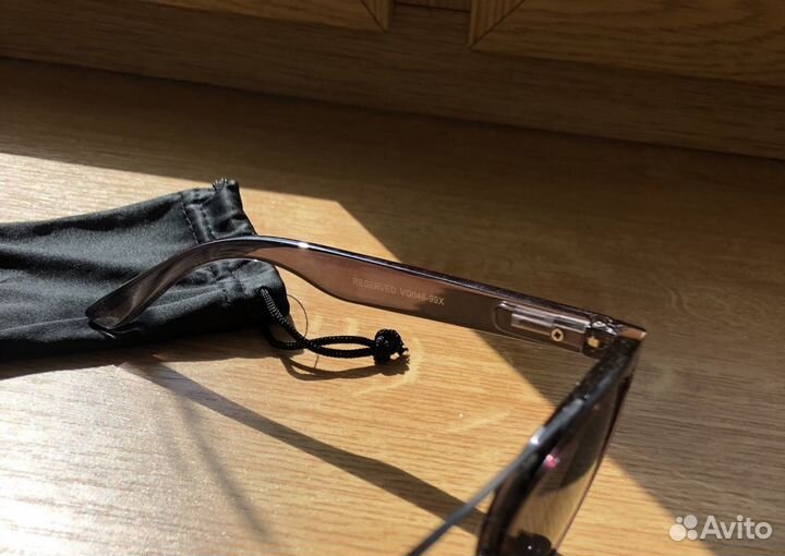 Солнцезащитные очки reserved