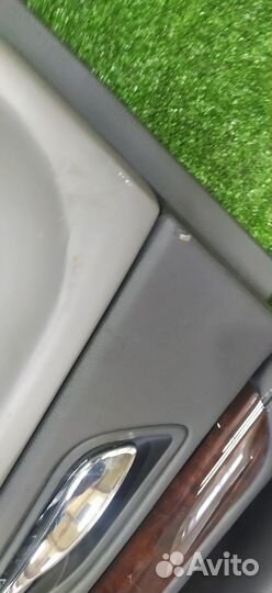 Обшивки дверей пара задние Cadillac Srx 3.0 бензин