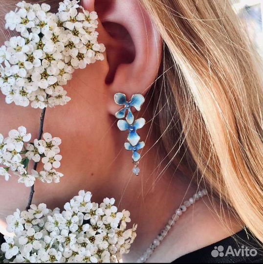 Серьги длинные с эмалью