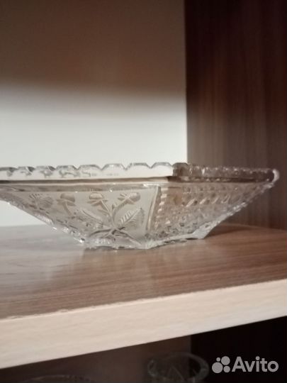 Посуда из хрусталя разная