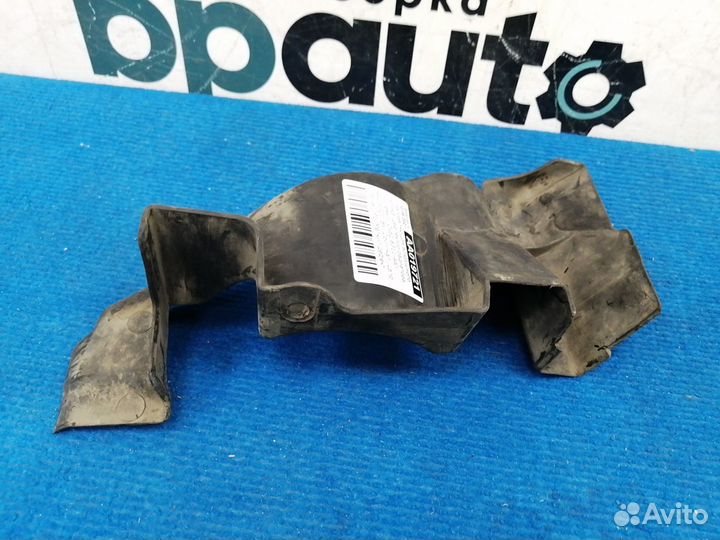 Направляющая воздушного потока дефлектор радиатора