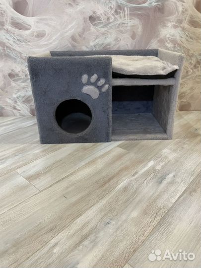 Домик для кошки с когтеточкой бу
