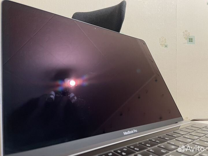 Macbook Pro 13 2019 8/256gb