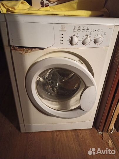 Стиральная машина indesit