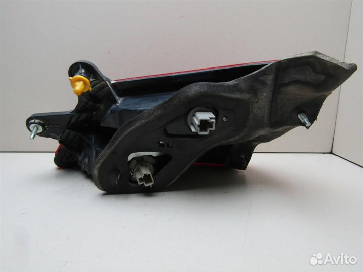 Фонарь задний внутренний левый Subaru Legacy Outb