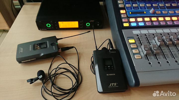 Петличные микрофоны (Радиосистема JTS RU8012DB/RU)