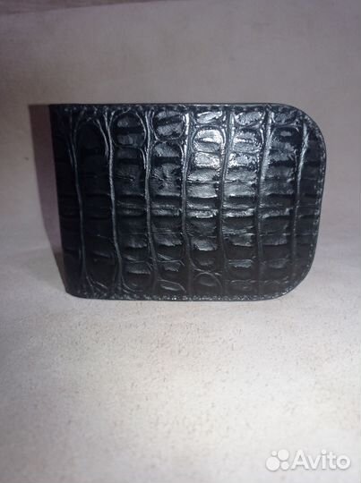 Кошелёк кожаный небольшой с монетницей